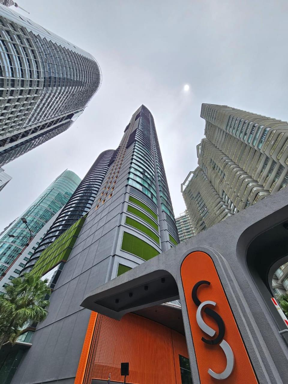 Sky Suites Klcc By Ali كوالالمبور المظهر الخارجي الصورة